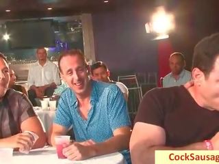 Menarik anggota homoseks pria titit sosis pesta